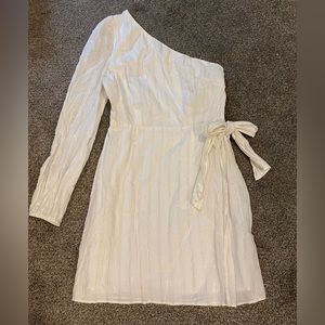 Nordstrom Bar III white one sleeve faux wrap dress M
